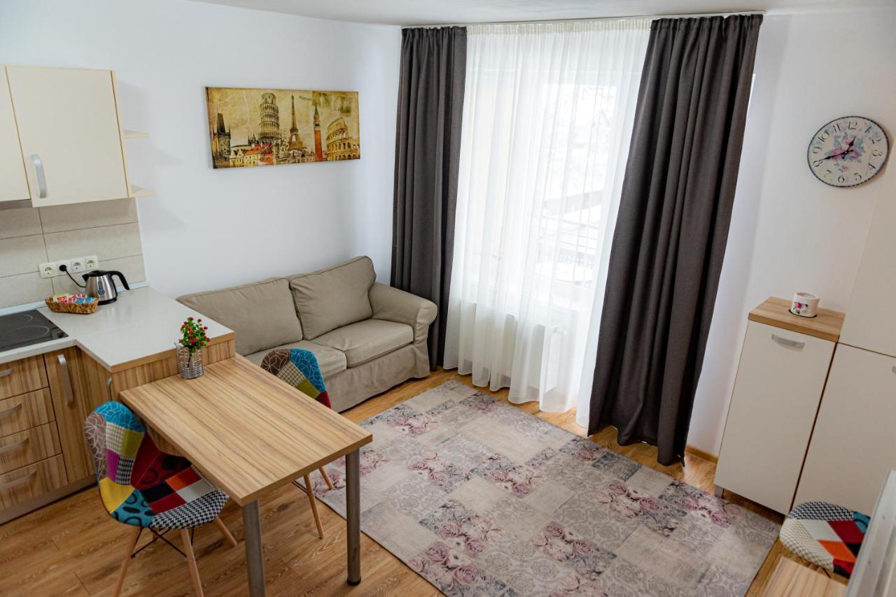 Pastel Apartments Брашов Екстер'єр фото